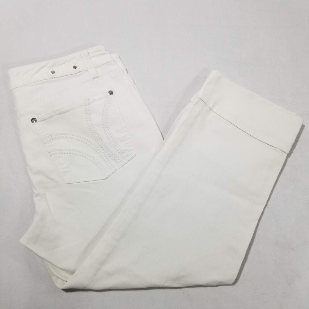White House Black Market "Blanc" Jeans Size 8 White Cuffed Crop Embroidered